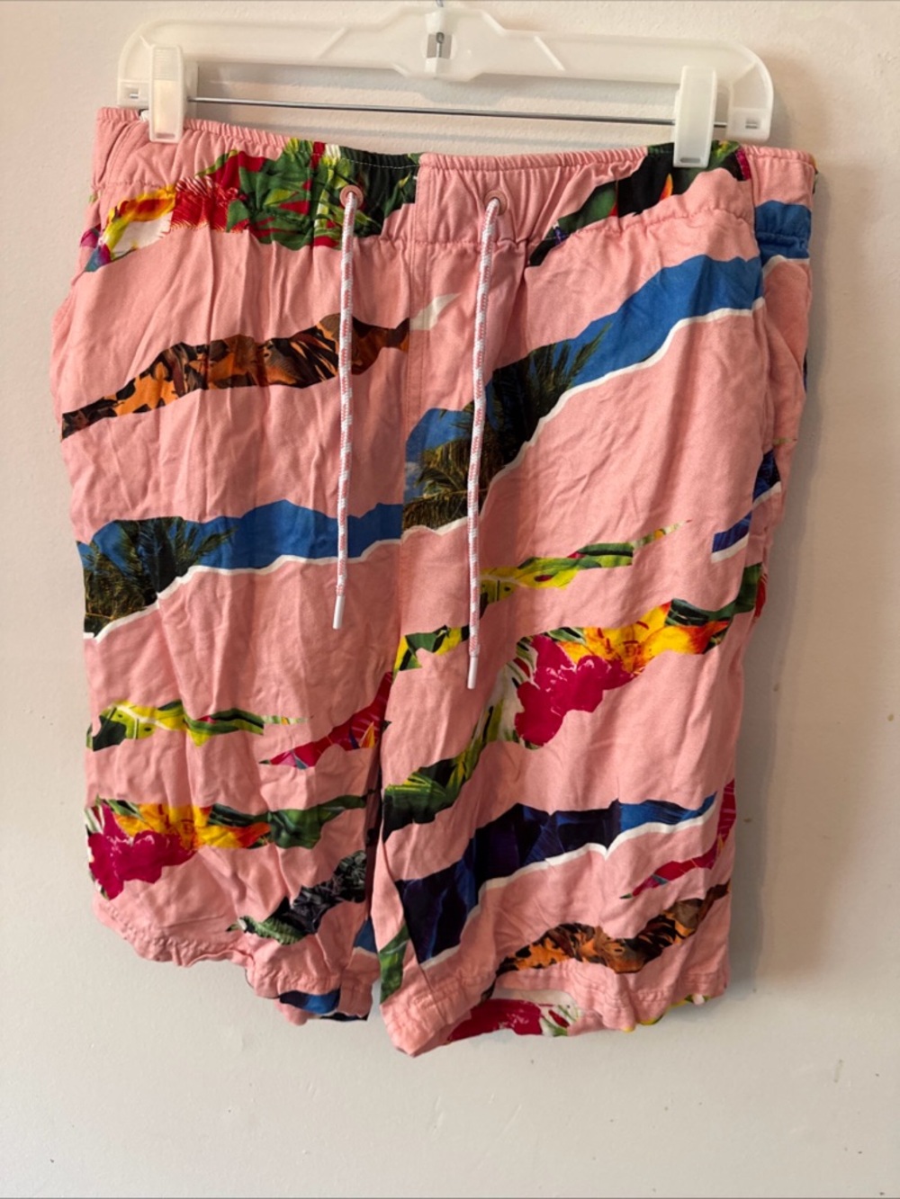 Born Fly Mens Size L Fly  Shorts Cotton White Tropical Beach A26